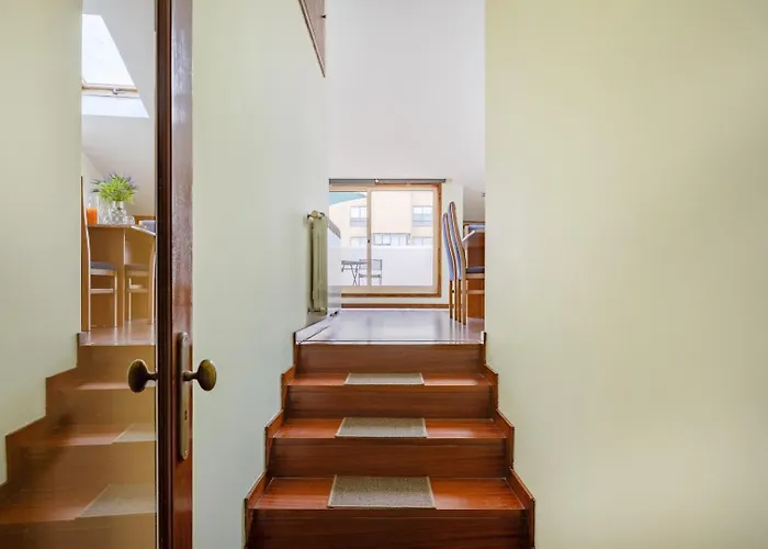 Floor Retreat In Espinho (Aveiro)