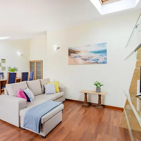 Apartament Floor Retreat In